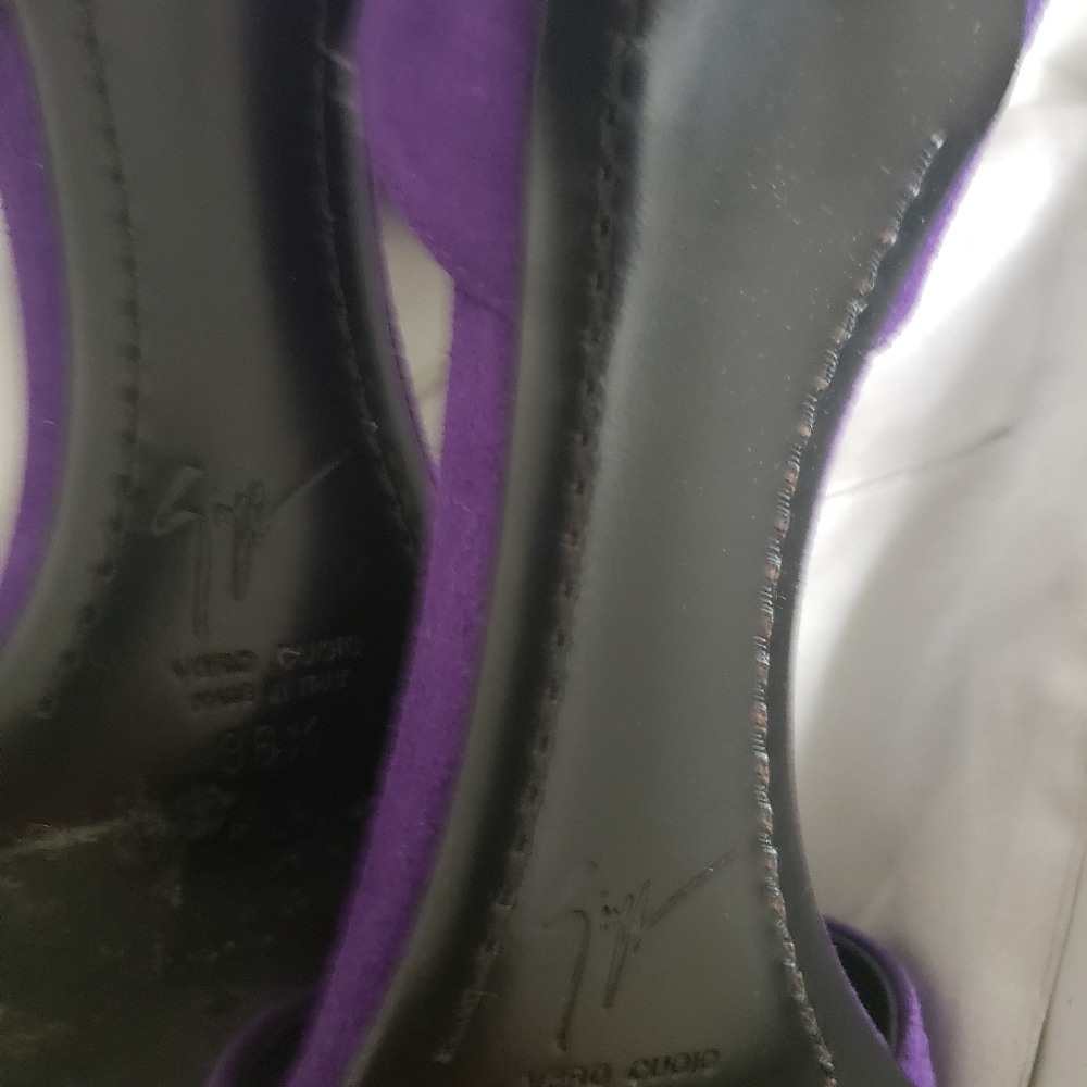 Giuseppe Zanotti Purple Suede Ankle-Strap Sandals - Picture 9 of 10